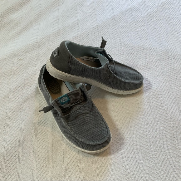 Hey Dude Gray fabric size 8 - Picture 2 of 5